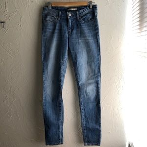 Levi’s 711 skinny jeans